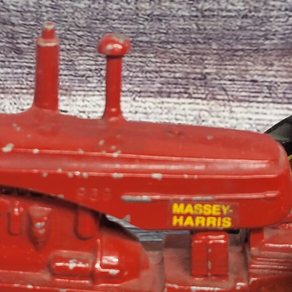 Vtg 1985 scale models 1/16 scale Massey Harris model 44 diecast n/front tractor - Picture 3 of 13